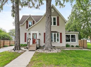 215 Evans Ave, Dekalb, IL 60115