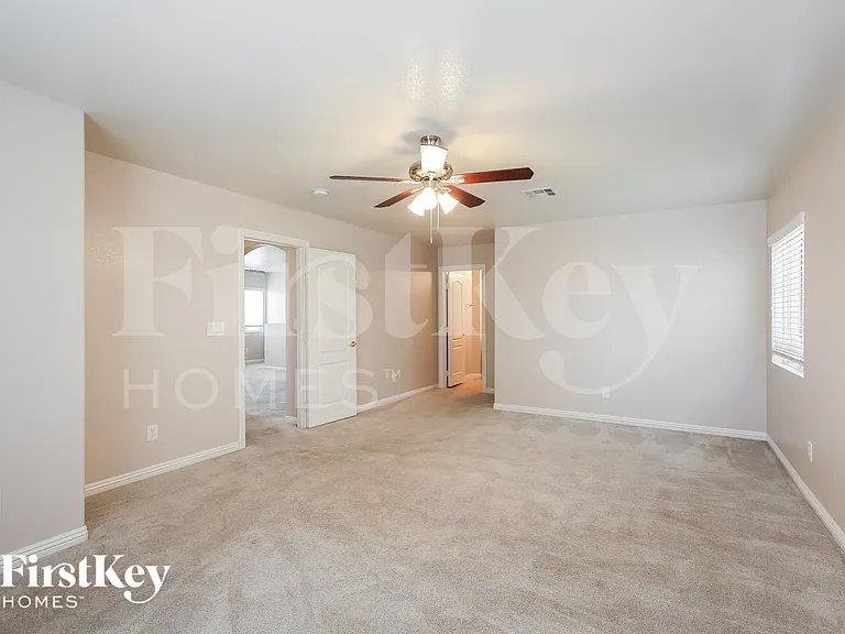 705 Picasso Picture Ct — Photo 12