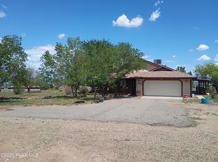 1525 W Shadow Ridge Rd, Paulden, AZ 86334