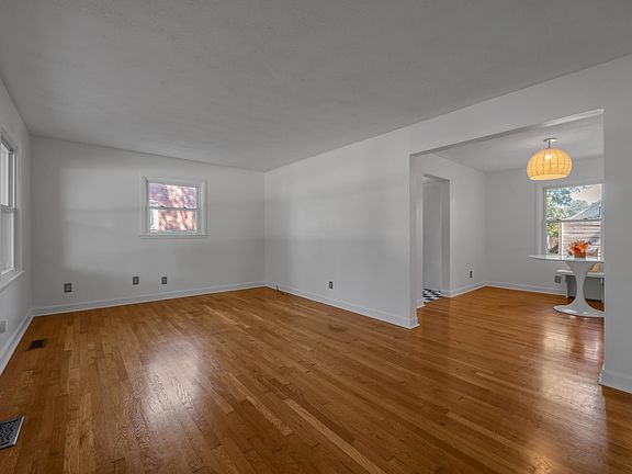 4th image of 1653 Lindy Ln