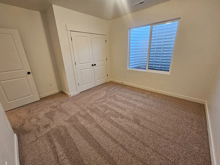 895 E Antelope Dr — Photo 15