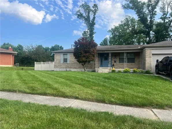 5212 Big Bend Dr, Dayton, OH 45417