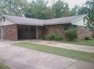 420 Springdale Dr, Columbus, MS 39702