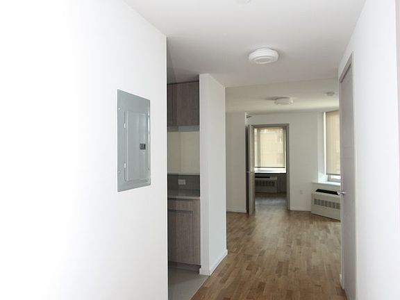 5th image of 505 Saint Marks Ave APT 4Q
