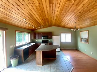 525 Central Ave, Kelowna, BC V1Y 7L8