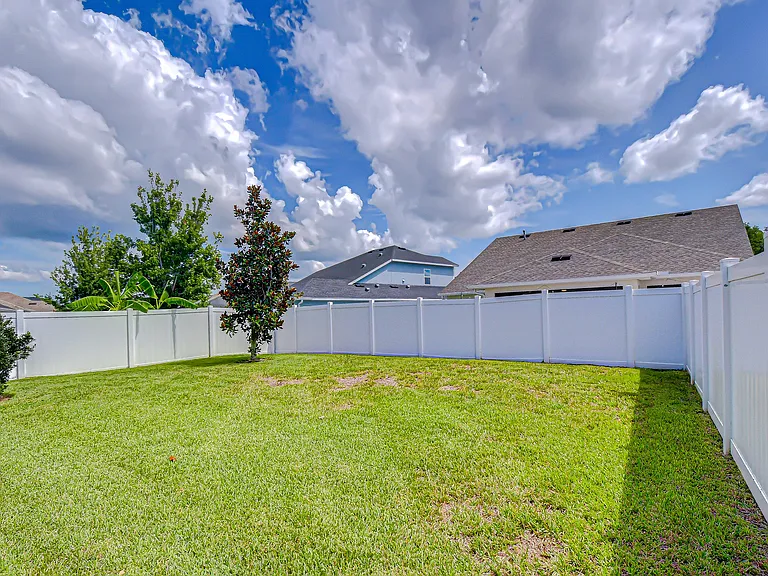 15371 Caravan Ave — Photo 58