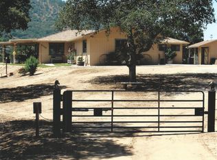 21182 Tollhouse Rd, Clovis, CA 93619