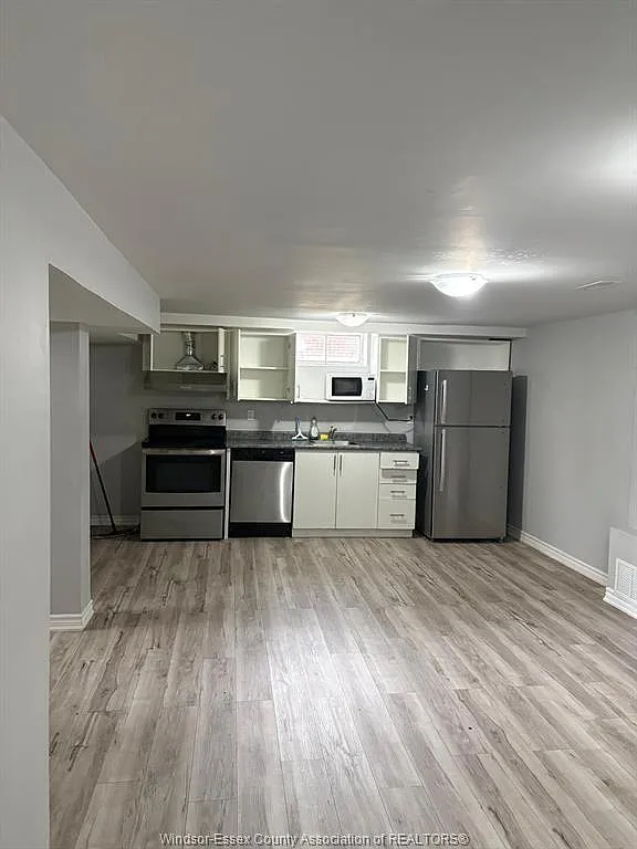 2 bed, $1,400 — Photo 4