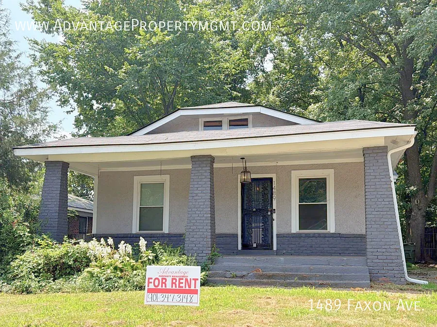 1489 Faxon Ave