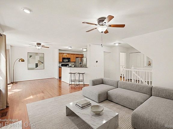 4th image of 8025 Springdale Dr #48