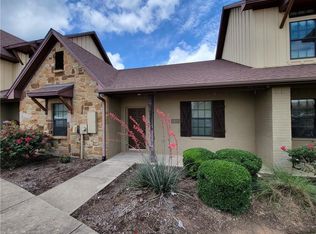 3219 Sergeant Dr, College Station, TX 77845