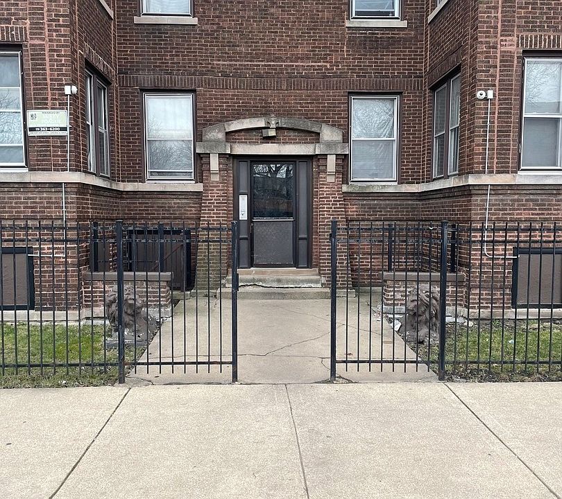 1st image of 1811 W Garfield Blvd #3
