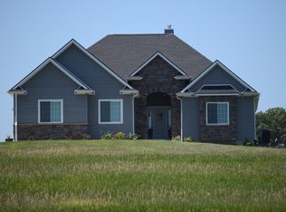 1560 Superior Rd, Pleasant Dale, NE 68423