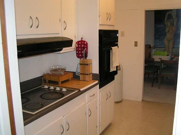 Kitchen with cooktop