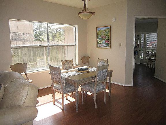 Formal Dining Area or extra living space