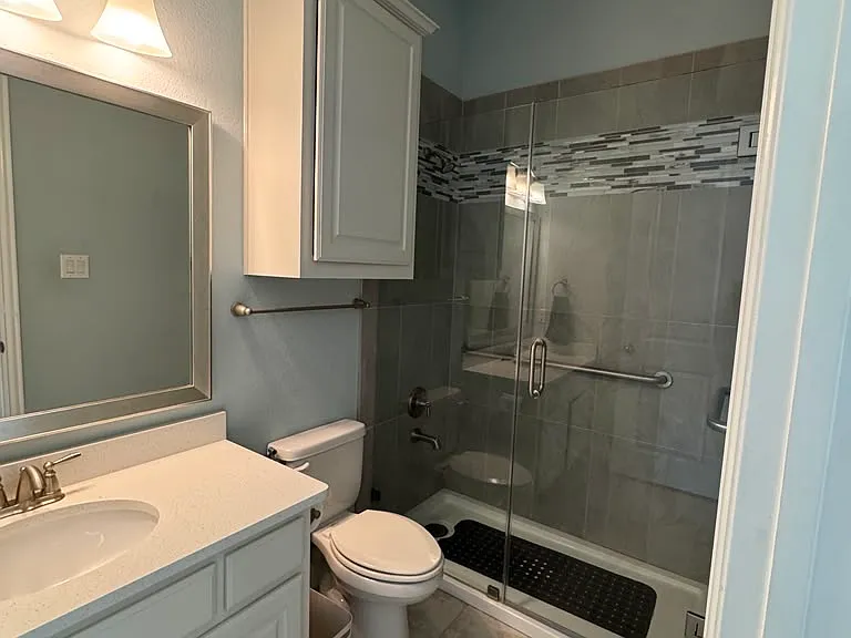 6133 Claridge Ln — Photo 24