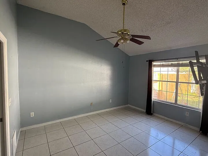 2205 Maryday Ct — Photo 15