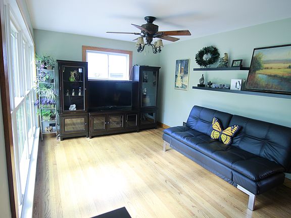 5th image of 1521 Robinhood Ln