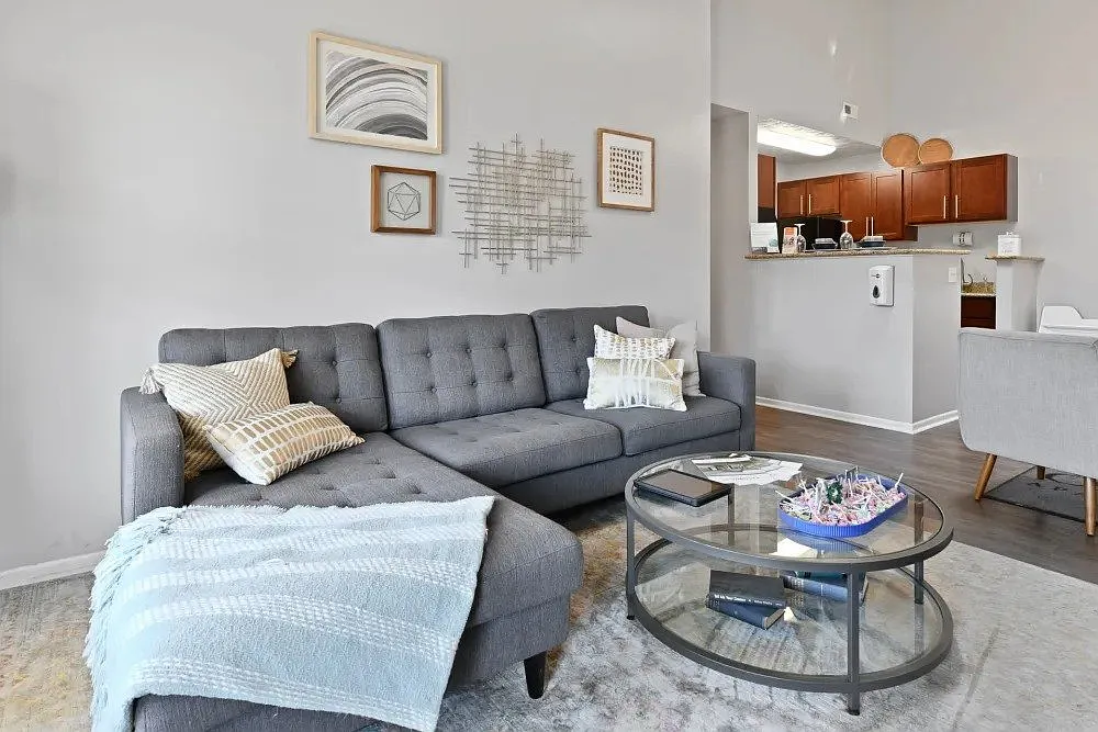 Oak Run Apartments — Photo 1