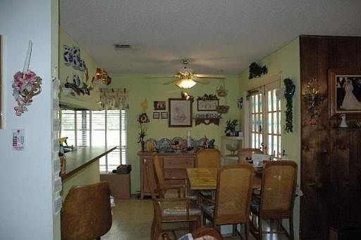 4th image of 7547 HYATT DR