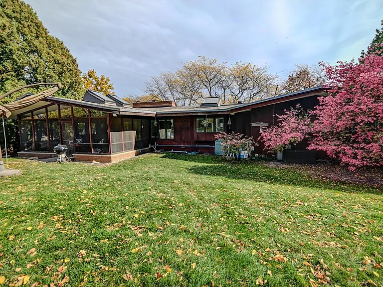 4746 Lafayette Dr — Photo 5