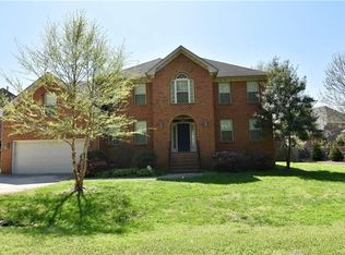 904 Stoneleigh Rd, Chesapeake, VA 23322