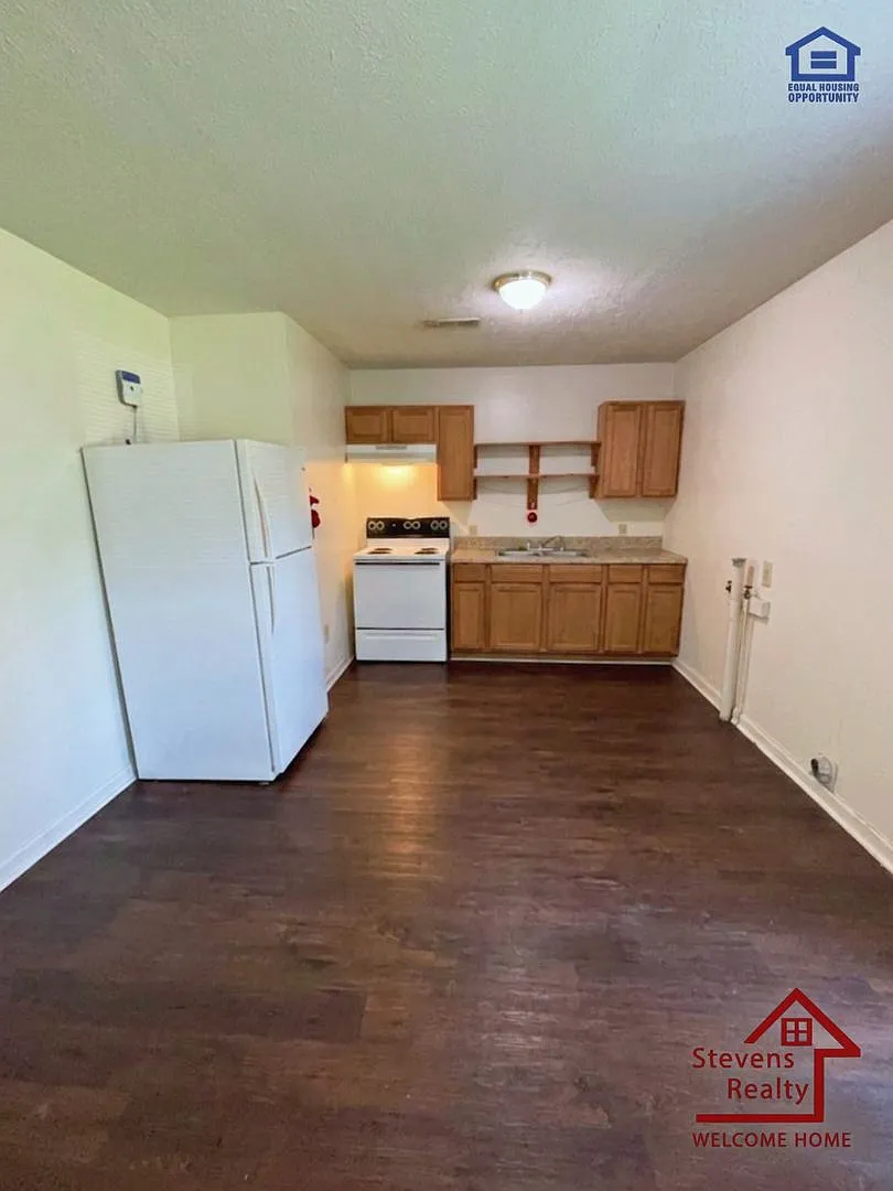 50% Off first months rent! | Cozy Comfort at a Frugal Price! — Photo 1