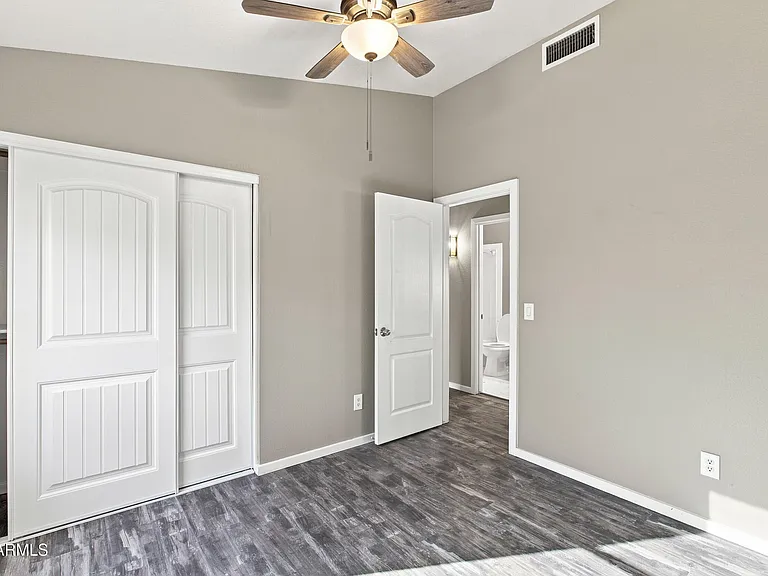 6421 W Wahalla Ln — Photo 18