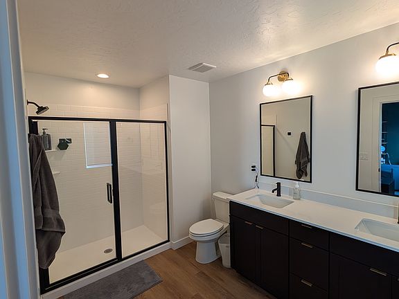 3rd image of 469 E Alice Way