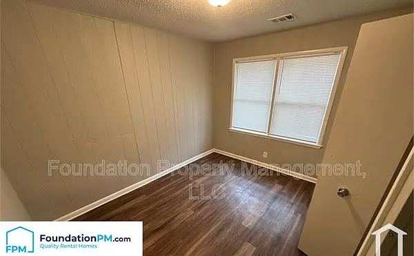 3276 Ashland St — Photo 7