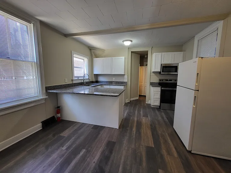 214 Peffer St #1 — Photo 2