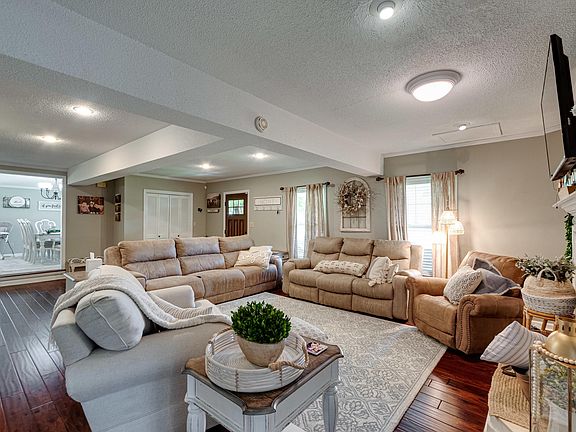 5th image of 8351 E Mountain Ln