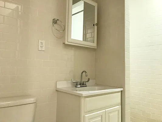 Rented by Taichi Fudosan | media 10