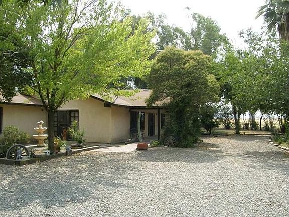 2nd image of 8867 W Mount Whitney Ave
