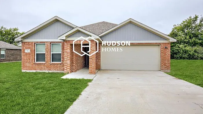 2912 Emma Ln