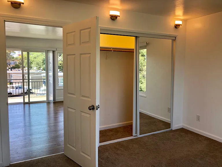 Silverado Gardens — Photo 34