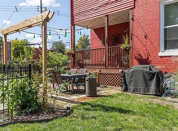 4th image of 3242 Missouri Ave