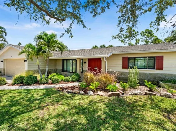 4739 114th St N, Saint Petersburg, FL 33708