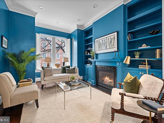 5th image of 2012 Hillyer Pl NW