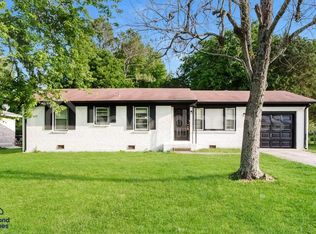 1004 Parcus Rd SE, Huntsville, AL 35803