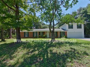 5523 Aurora Dr, Crestview, FL 32539