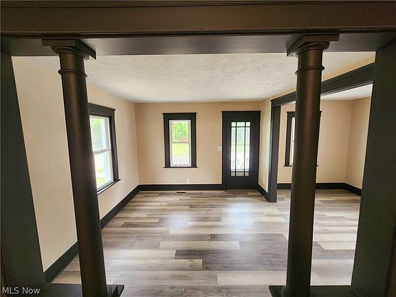 5th image of 516 W 26th St