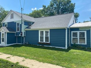 810 Fairland St, Benton, IL 62812