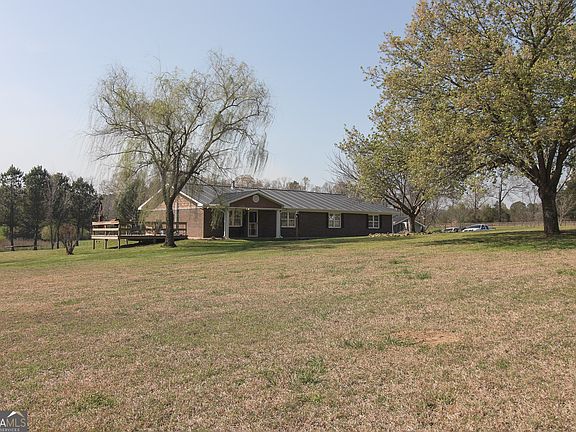 5th image of 249 Cooper Rd SE