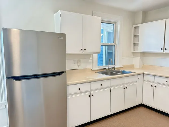 2-8 Main St., 2-8 Main St, Hudson, MA 01749