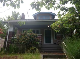 7011 26th Ave NW, Seattle, WA 98117