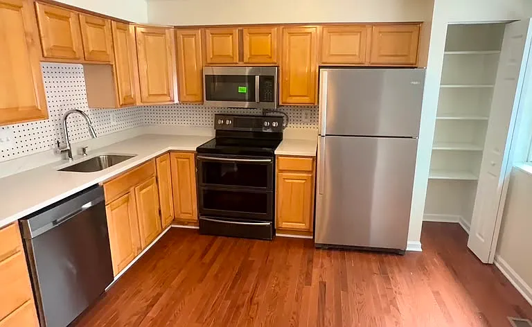 10212 Millstream Dr — Photo 56