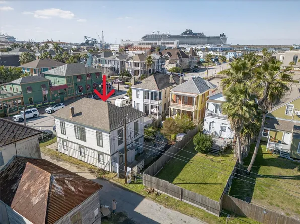 412 14th St, Galveston, TX 77550