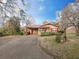 220 Wilson Ave, Camden, AR 71701