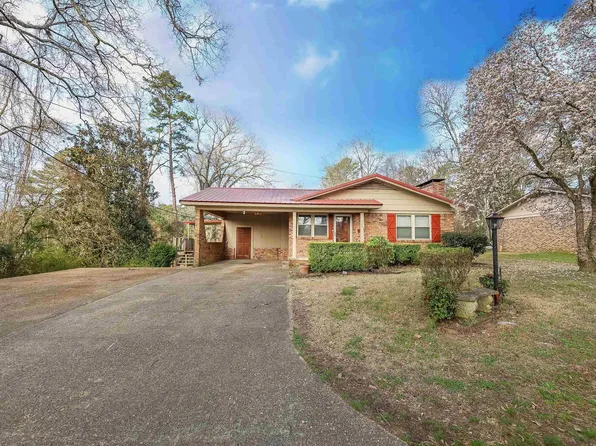 220 Wilson Ave, Camden, AR 71701